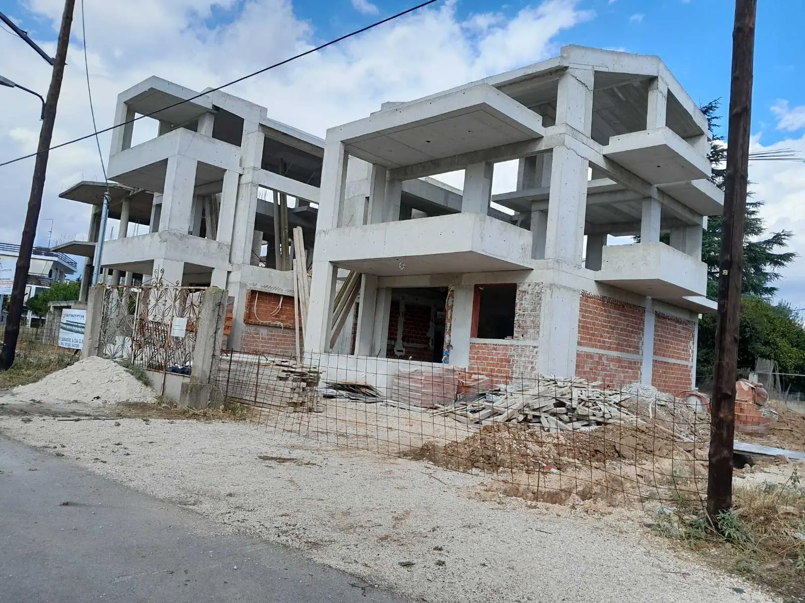 Σκυροδέτηση κατοικίας στο Ναύπλιο